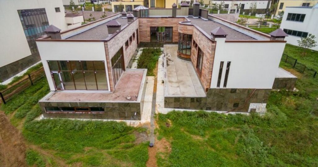 Zahari Properties Real estate